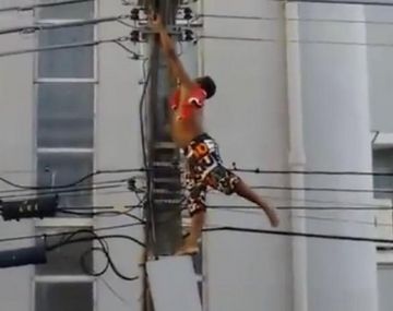 Impactante: un joven murió electrocutado en un acto de Dilma Rousseff