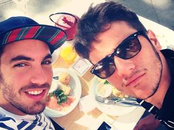 Pedro Robledo y su pareja Pedro Robledo y su pareja