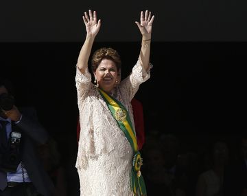 Rousseff impulsa el debate por una ley de medios