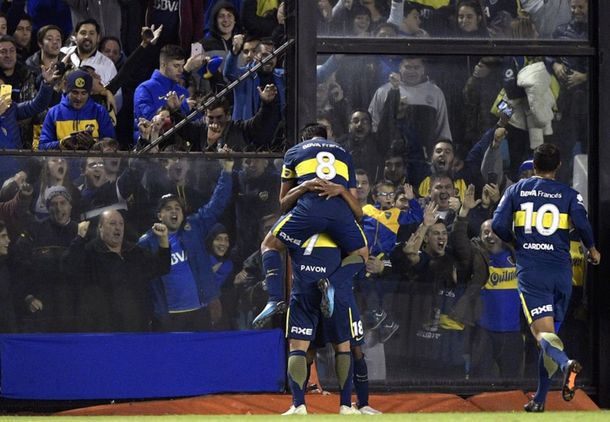Boca golea a Alianza Lima y avanza en la Copa Libertadores
