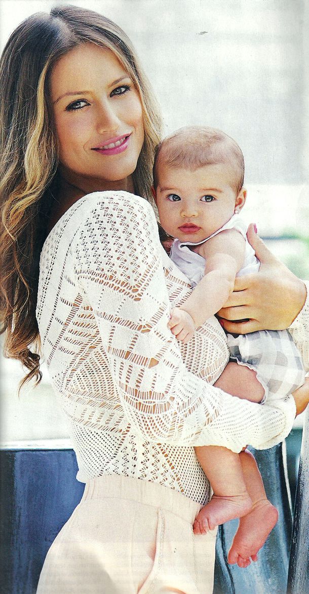 Tan linda como su mamá: Lola Ponce presentó a Erin