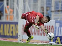 Rossi va a jugar en Boca pero en junio, dijo el presidente de Defensa Rossi va a jugar en Boca pero en junio, dijo el presidente de Defensa