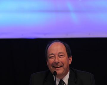 Sanz advierte: No se puede replicar en todo el país el acuerdo PRO-UCR