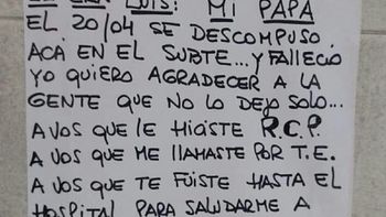 El cartel con el que busca a las personas que ayudaron a su papá El cartel con el que busca a las personas que ayudaron a su papá