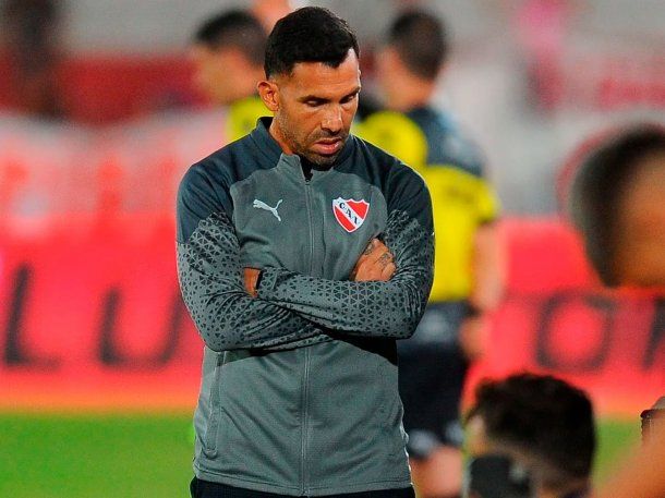 Carlos Tevez se va de Independiente