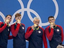 asaltan a punta de pistola a cuatro nadadores estadounidenses en rio asaltan a punta de pistola a cuatro nadadores estadounidenses en rio