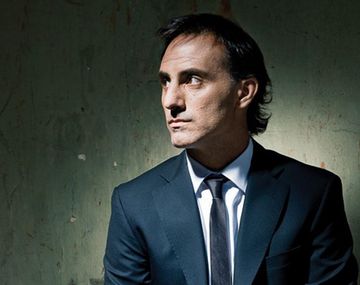 Diego Latorre, incómodo por el escándalo con Natacha Jaitt