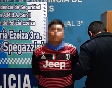 Efectivos policiales detuvieron en Ezeiza a un adolescente que apu&ntilde;al&oacute; a un vecino