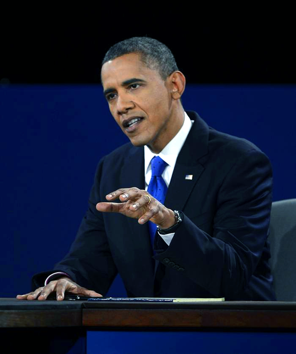 Barack Obama realizó su voto anticipado en Chicago