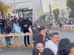 Descontrol en Avellaneda: el sándwich de matambre a la pizza más largo del mundo terminó en serios disturbios Descontrol en Avellaneda: el sándwich de matambre a la pizza más largo del mundo terminó en serios disturbios