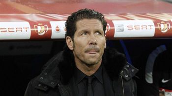 diego simeone y un presente ideal: tres titulos en un ano diego simeone y un presente ideal: tres titulos en un ano