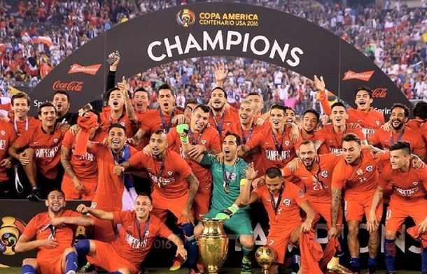 El nuevo deseo de Holan para Independiente: el chileno Jean Beausejour