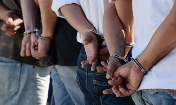 Desarticulan una banda que robaba en las paradas de los colectivos