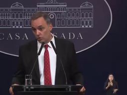 manuel adorni redobla la apuesta tras el vuelo privado a punta del este: yo gasto mi dinero como quiero manuel adorni redobla la apuesta tras el vuelo privado a punta del este: yo gasto mi dinero como quiero