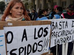 En el primer año de Macri se perdieron cerca de 200 mil empleos En el primer año de Macri se perdieron cerca de 200 mil empleos