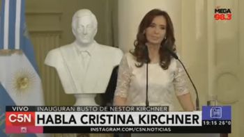 cristina descubrio el busto de nestor kirchner en casa de gobierno cristina descubrio el busto de nestor kirchner en casa de gobierno