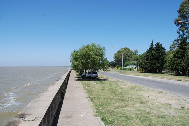 Hallan un cuerpo en Punta Lara e investigan si es el joven que cayó del Buquebus