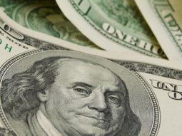 en el inicio de la semana el dolar subio 23 centavos y cerro a $37,23 en el inicio de la semana el dolar subio 23 centavos y cerro a $37,23