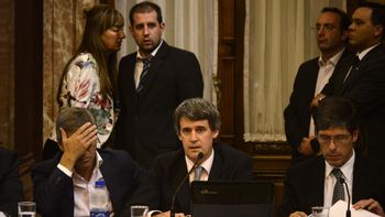 prat gay explico en el senado el proyecto que habilita el pago a los buitres prat gay explico en el senado el proyecto que habilita el pago a los buitres