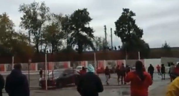 Arde Independiente: a la interna se le sumó un enfrentamiento con barras de Racing