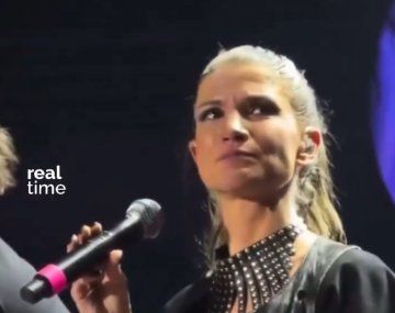 La emoción de Camila Bordonaba en el primer show de la vuelta de Erre Way