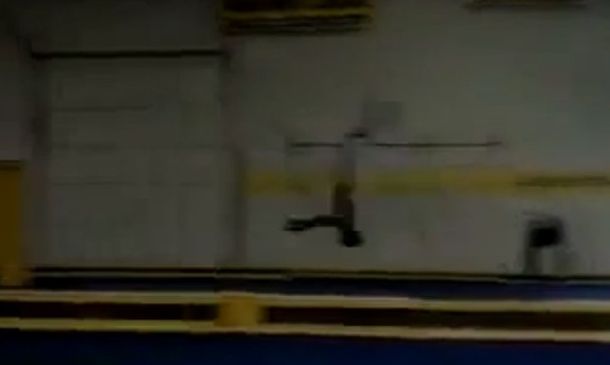 VIDEO: Un gimnasta que hace una prueba imposible