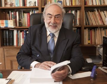 La Constitución establece que el presidente debe asumir en el Congreso