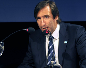 Senado trata en comisión el pliego de Lorenzino