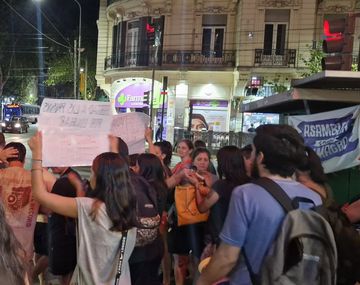 Cacerolazos contra la Reforma Laboral en el Congreso y barrios del AMBA