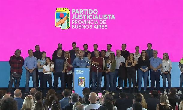 Máximo Kirchner en el Congreso del PJ: Tenemos el deseo de transformar nuestra patria