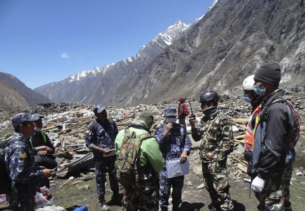 Encontraron a cuatro hombres tras el terremoto de Nepal por un radar de NASA