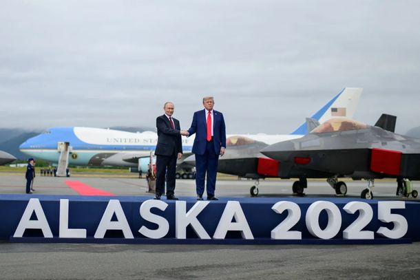 Trump y Putin abren en Alaska una cumbre clave para buscar la paz en Ucrania