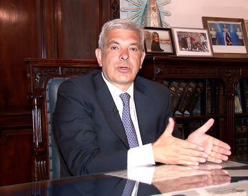 Domínguez ratificó su precanditatura