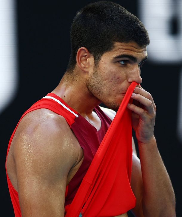 Carlos Alcaraz se lesionó y se pierde el Abierto de Australia