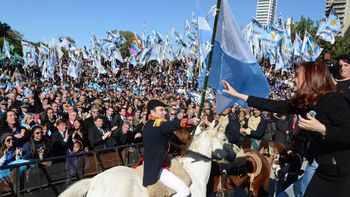 cristina kirchner encabezara el acto por el dia de la bandera en rosario cristina kirchner encabezara el acto por el dia de la bandera en rosario