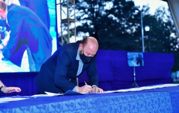 Insfrán anunció obras por más de $25 mil millones y cruzó a Patricia Bullrich