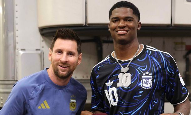 Así fue el encuentro de Lionel Messi con Marcel Reed, el mariscal de campo de la Universidad de Texas