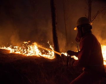 Ascienden a 480 los evacuados por los incendios en Córdoba