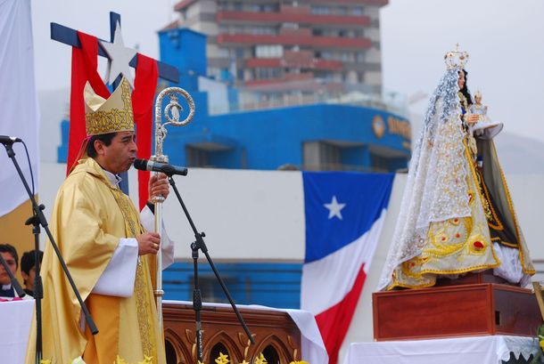 Separan a un obispo acusado de abuso sexual de menores