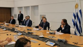 El presidente Luis Lacalle Pou se reunió con sus ministros y planteó la idea de redondear la gestión en este 2024. El presidente Luis Lacalle Pou se reunió con sus ministros y planteó la idea de redondear la gestión en este 2024.