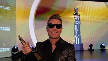 Santiago del Moro, ganador Martín Fierro de Oro FM. Foto: Marcelo Carroll. Santiago del Moro, ganador Martín Fierro de Oro FM. Foto: Marcelo Carroll.