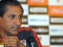 ramon diaz confirmo a cavenaghi: es nuestro idolo ramon diaz confirmo a cavenaghi: es nuestro idolo