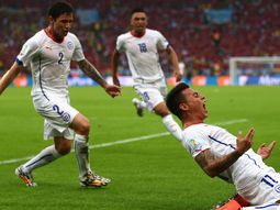 con estos dos goles, chile dejo afuera a espana del mundial con estos dos goles, chile dejo afuera a espana del mundial