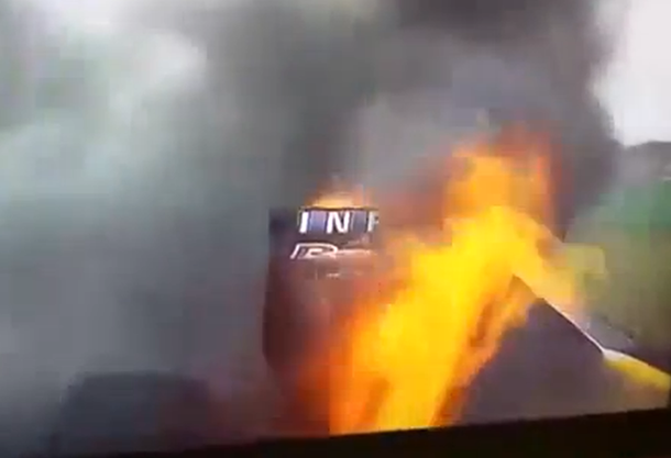 Impactante incendio en el auto de un piloto de Fórmula 1