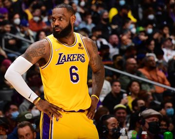 LeBron James será el jugador con mayores ingresos en la historia de la NBA