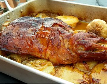 Joven murió al atragantarse con trozo de cordero