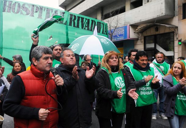 Estatales le hacen dos días de paro a Scioli