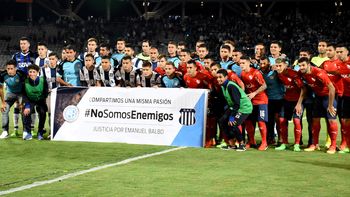 #NoSomosEnemigos, la bandera con la que posaron Belgrano, Talleres e Independiente #NoSomosEnemigos, la bandera con la que posaron Belgrano, Talleres e Independiente