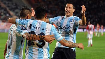 racing se aprovecho de estudiantes y lo goleo para prenderse arriba racing se aprovecho de estudiantes y lo goleo para prenderse arriba