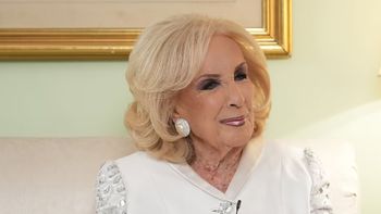 el sentido mensaje de mirtha legrand tras el festejo de su cumpleanos numero 99: les he dado mi vida el sentido mensaje de mirtha legrand tras el festejo de su cumpleanos numero 99: les he dado mi vida